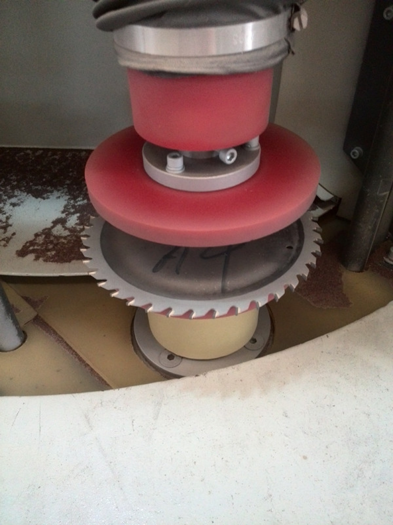 鋸片噴砂機(jī) 鋸片噴砂機(jī)